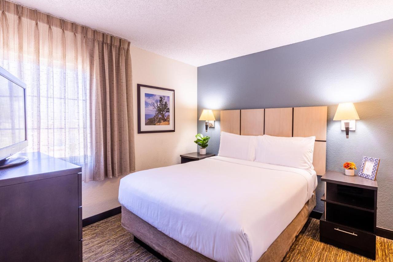 Sonesta Simply Suites Detroit Трой Экстерьер фото