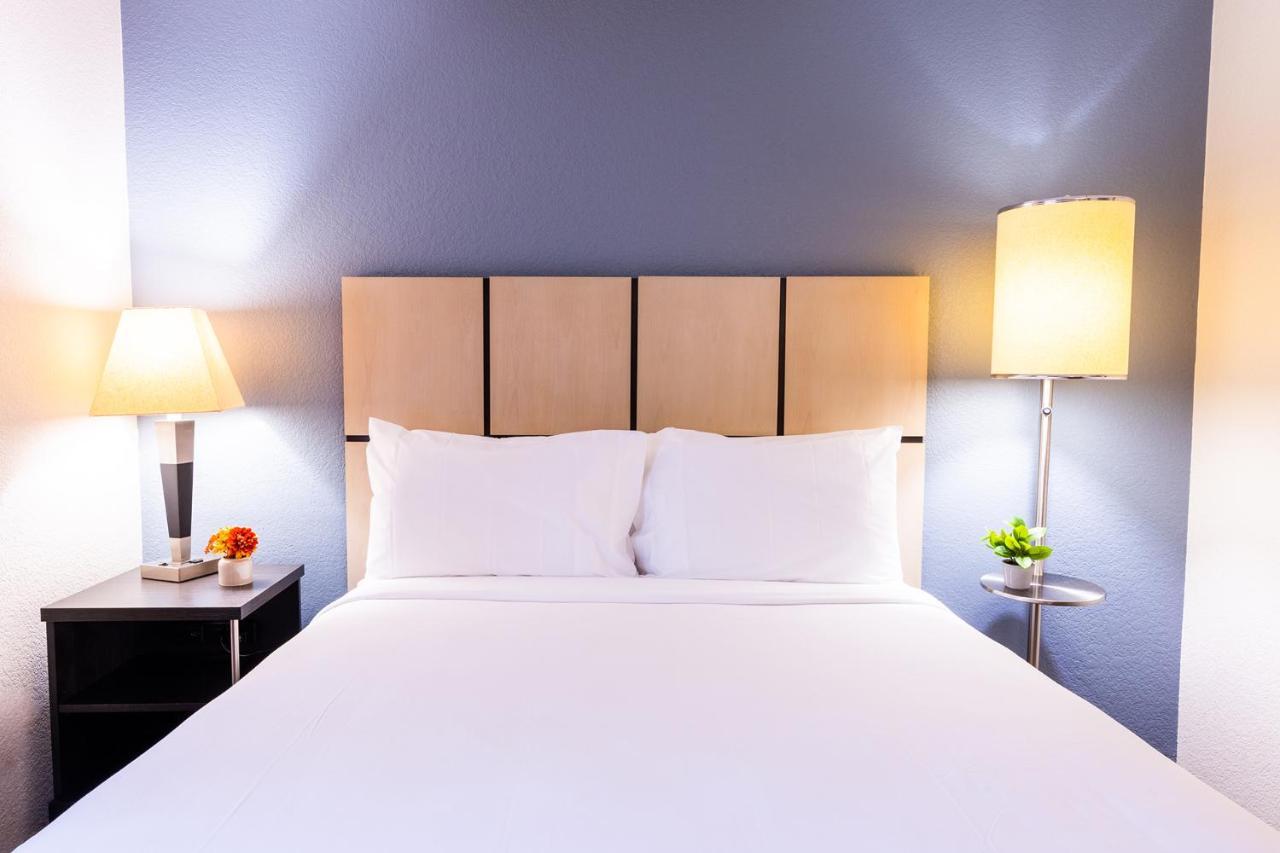 Sonesta Simply Suites Detroit Трой Экстерьер фото