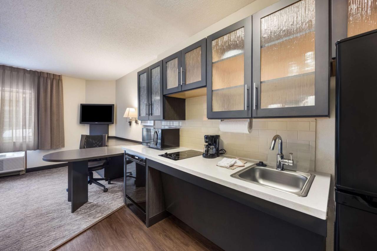 Sonesta Simply Suites Detroit Трой Экстерьер фото