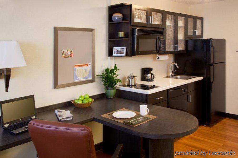 Sonesta Simply Suites Detroit Трой Номер фото