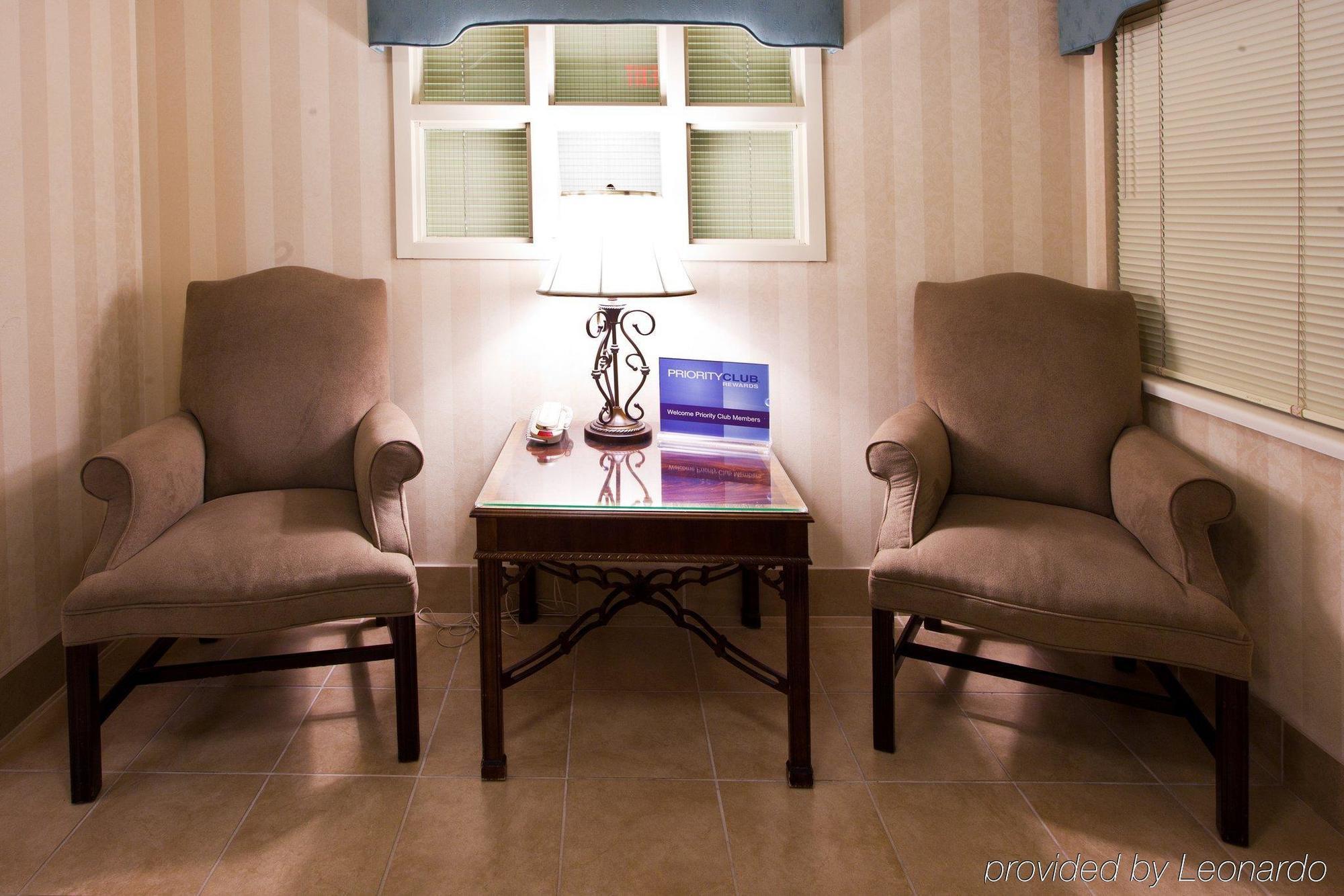 Sonesta Simply Suites Detroit Трой Интерьер фото